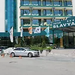 Slavyanski فندق