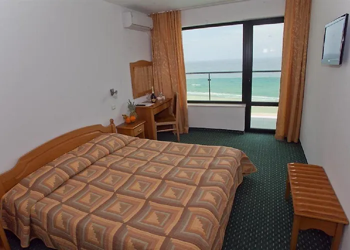 Хотел славянски