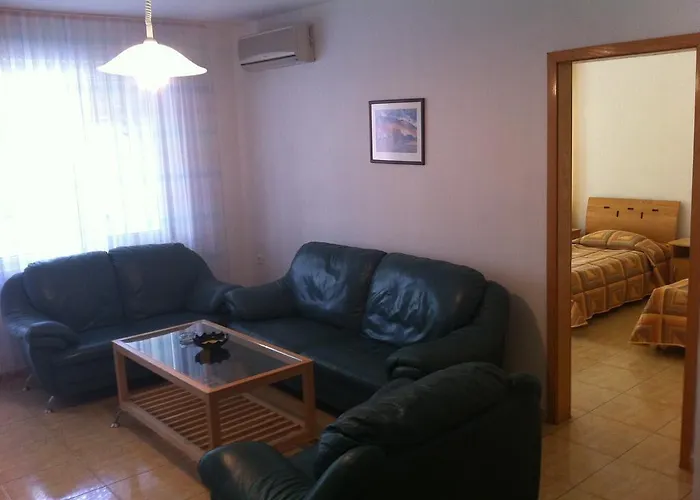 славянски Хотел 3*