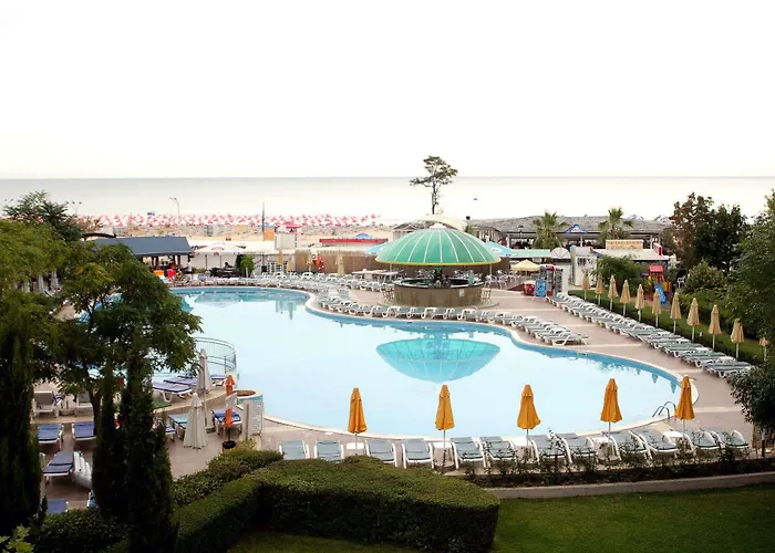 Хотел славянски